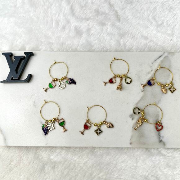 Handmade wine charms resembling LV characters NEW Holiday party idea - Picture 2 of 3